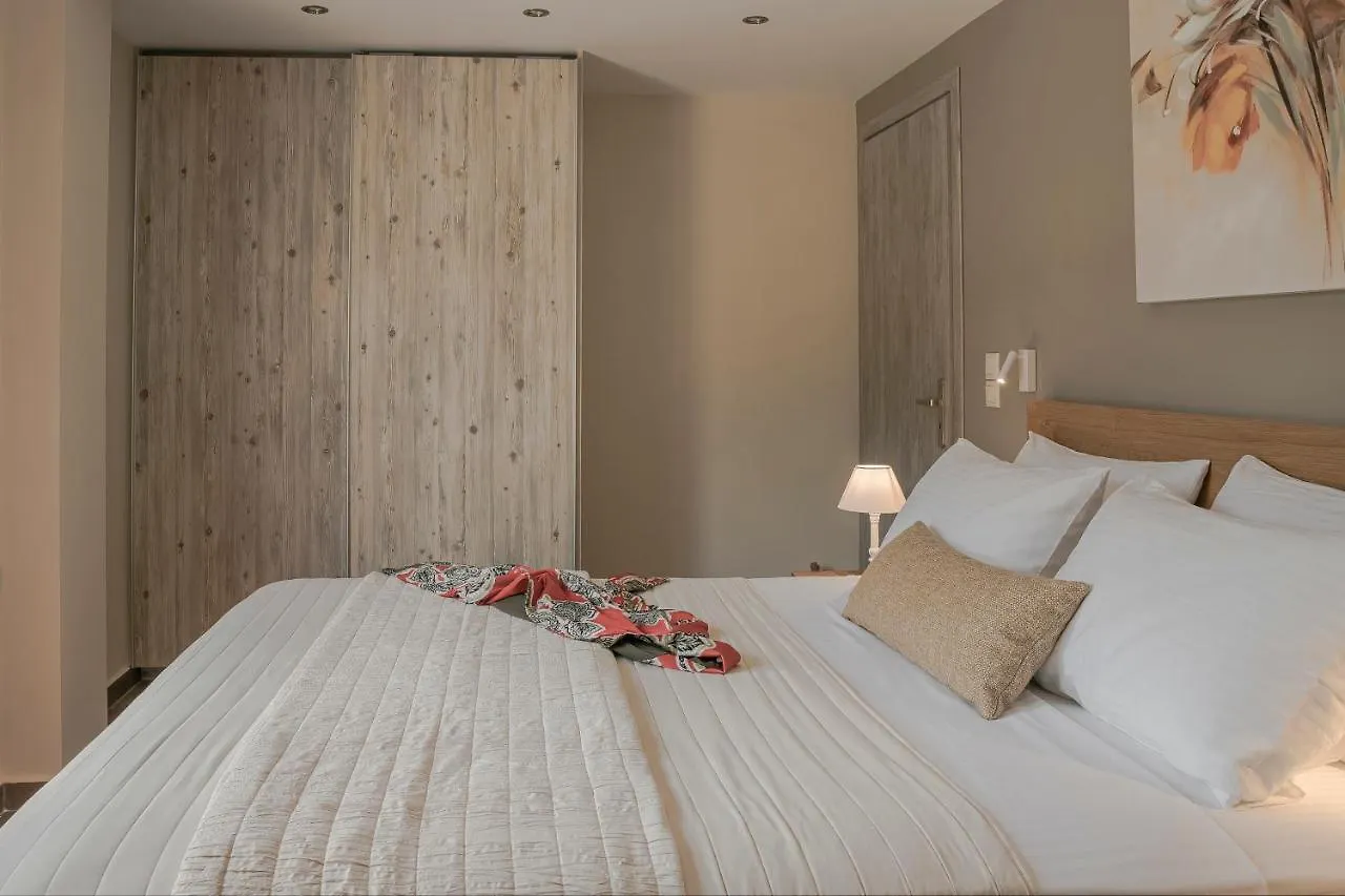 Queen Bee Residence Minia Grekland