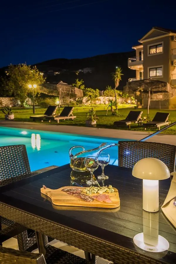 Queen Bee Residence Greece